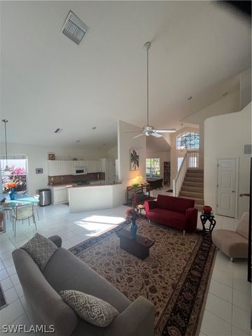 8824 Ventura WAY, Naples, FL 34109