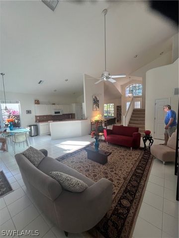 8824 Ventura WAY, Naples, FL 34109