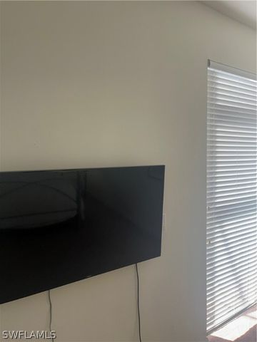 8824 Ventura WAY, Naples, FL 34109