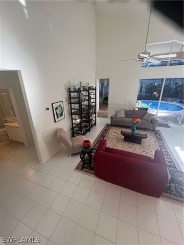 8824 Ventura WAY, Naples, FL 34109