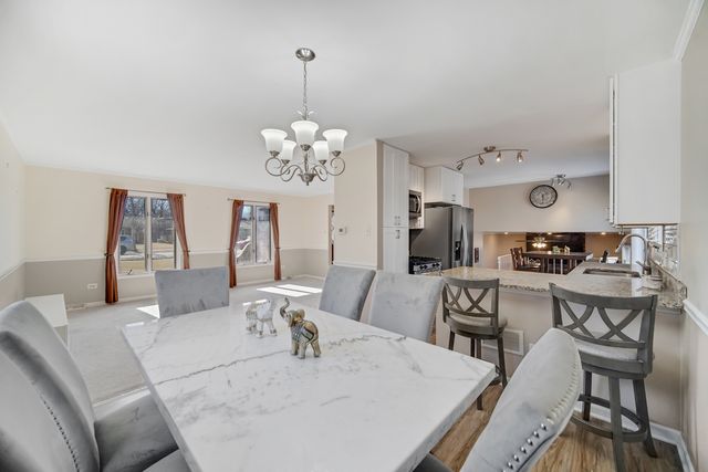 1124 Jamie Lane, Homewood, IL 60430