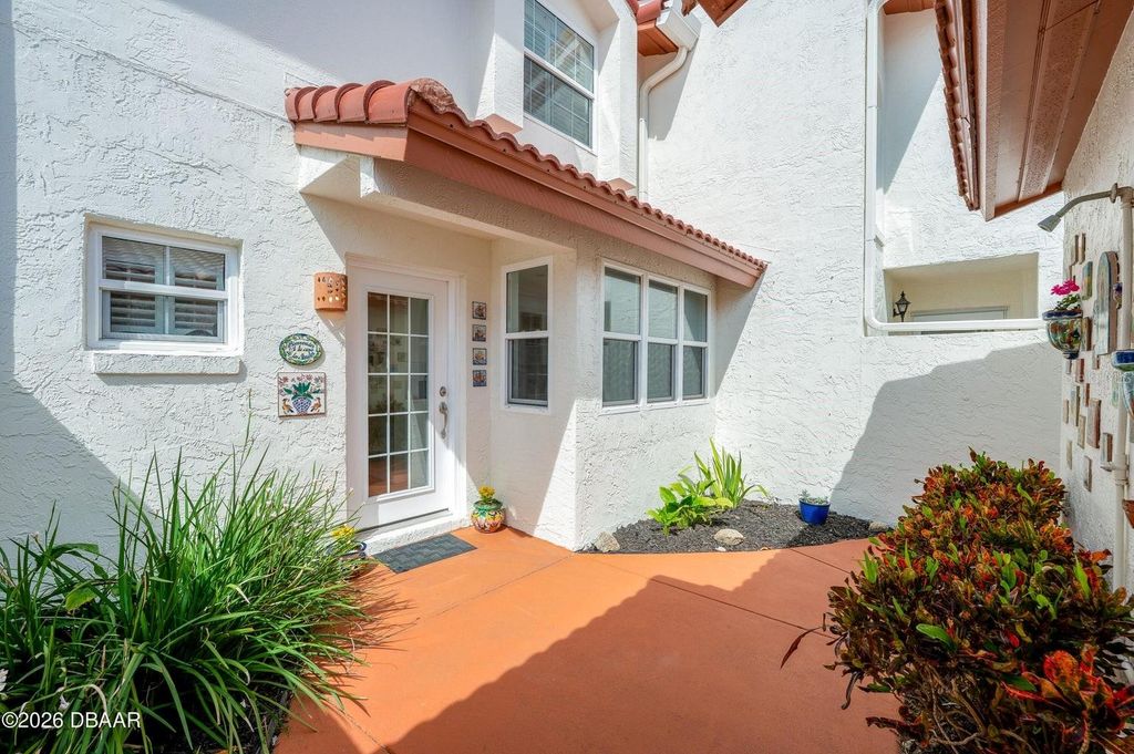 226 FLORIDA SHORES BOULEVARD, Daytona Beach, FL 32118