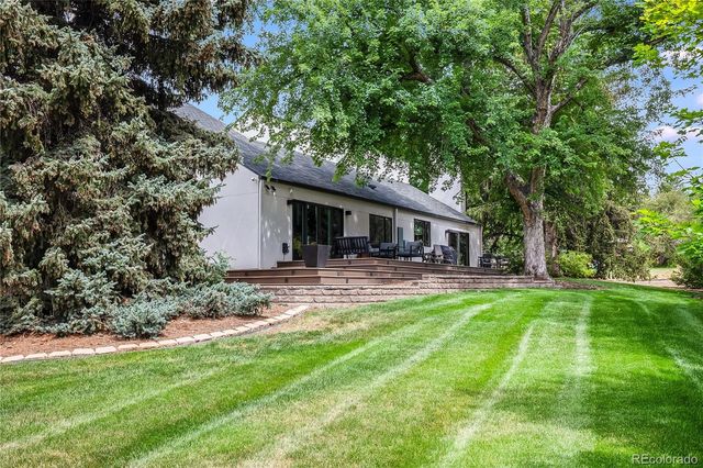 9240 E Berry Court, Greenwood Village, CO 80111