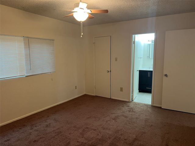 202 S Briery Road A, Irving, TX 75060