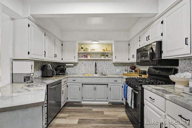 2238 52nd Street, Wyoming, MI 49519