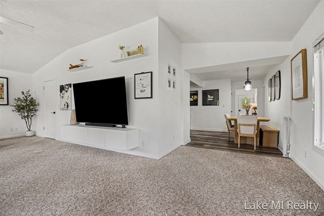 2238 52nd Street, Wyoming, MI 49519