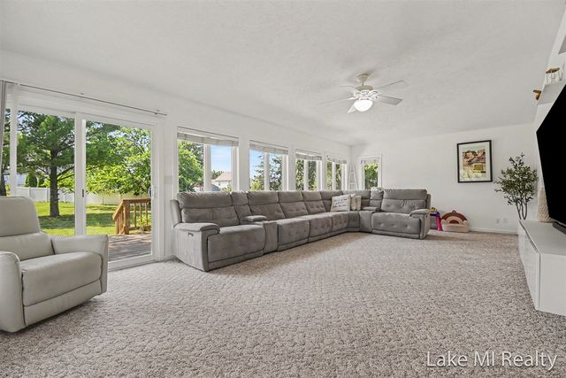2238 52nd Street, Wyoming, MI 49519