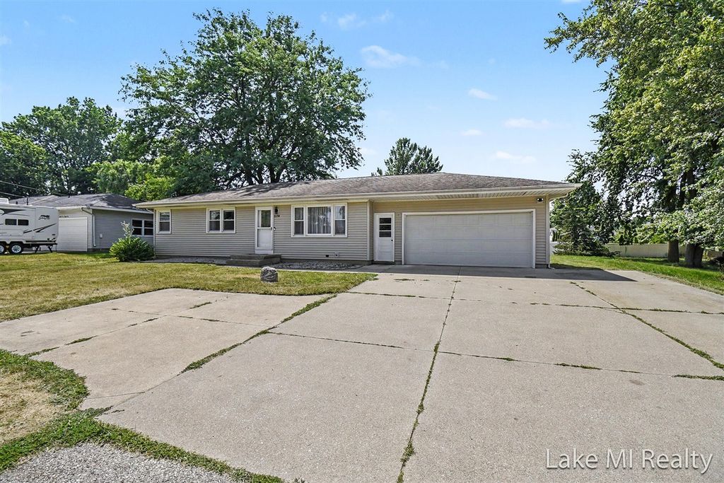 2238 52nd Street, Wyoming, MI 49519