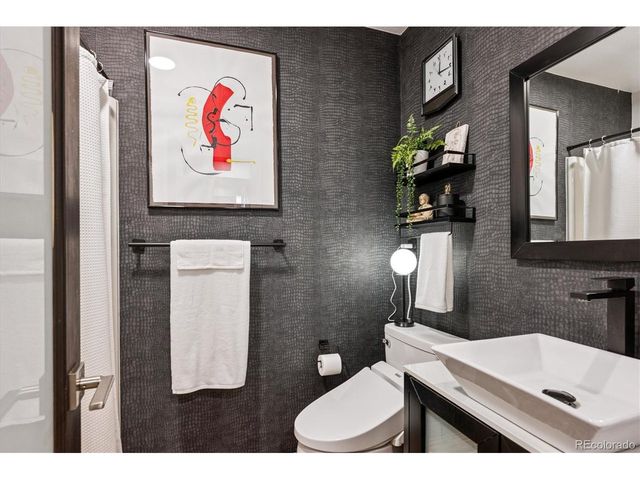 12651 E Bates Cir, Aurora, CO 80014