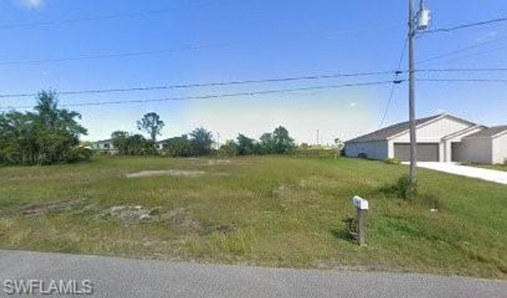 911 32nd TER, CAPE CORAL, FL 33909 — exterior