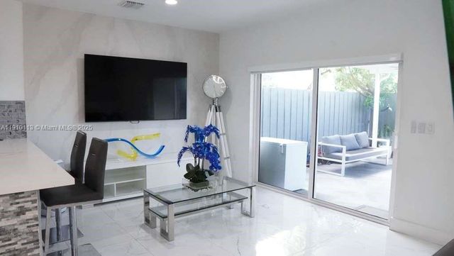 390 NW 12 Ave, Florida City, FL 33034