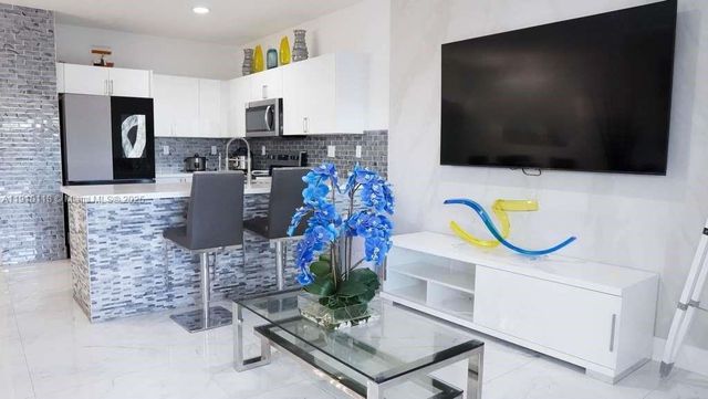 390 NW 12 Ave, Florida City, FL 33034