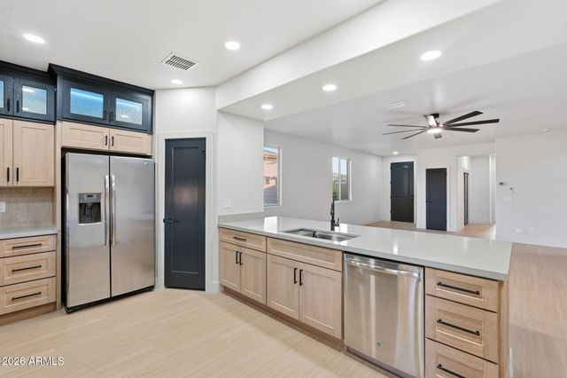 4945 S TWINLEAF Drive, Gilbert, AZ 85298