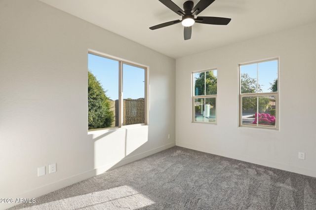 4945 S TWINLEAF Drive, Gilbert, AZ 85298