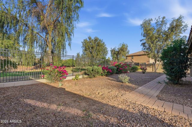 4945 S TWINLEAF Drive, Gilbert, AZ 85298