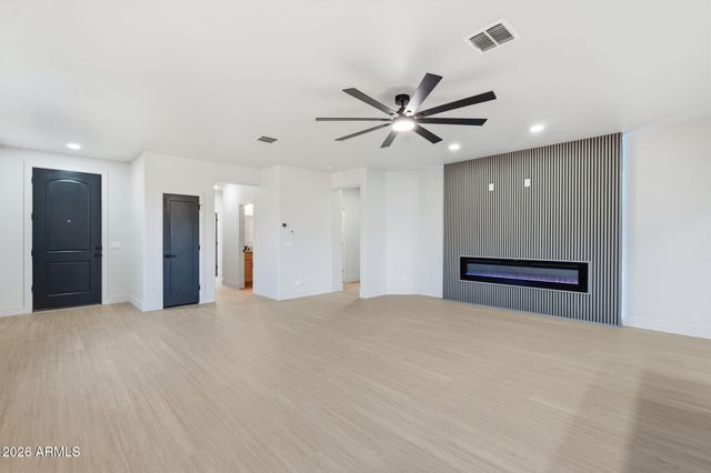 4945 S TWINLEAF Drive, Gilbert, AZ 85298