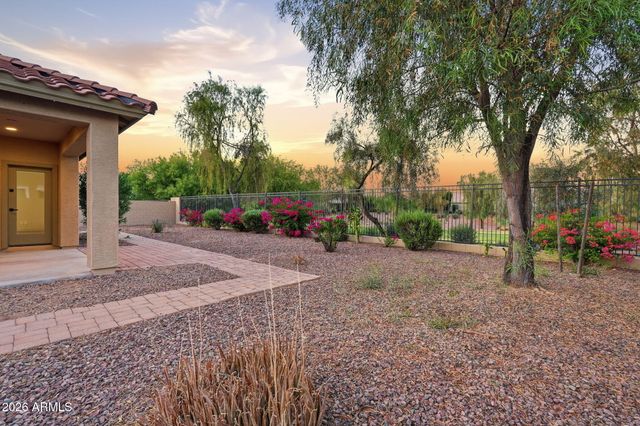 4945 S TWINLEAF Drive, Gilbert, AZ 85298