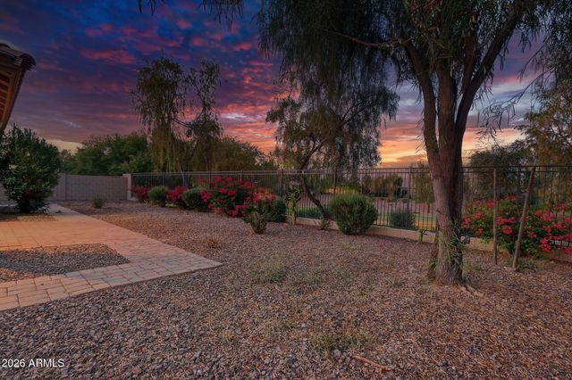 4945 S TWINLEAF Drive, Gilbert, AZ 85298