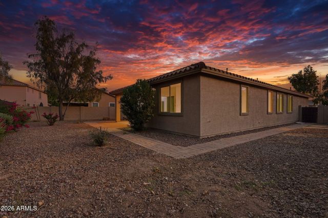 4945 S TWINLEAF Drive, Gilbert, AZ 85298