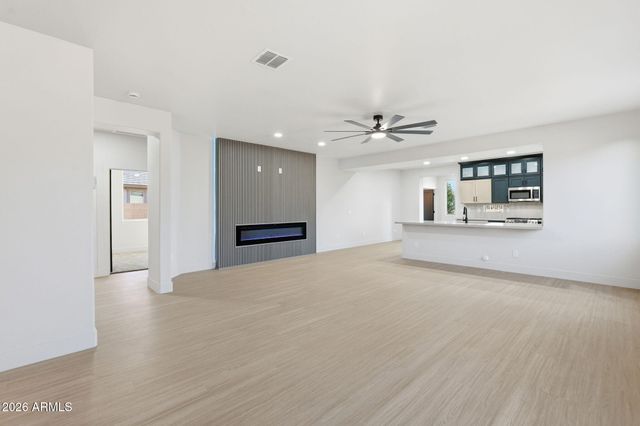 4945 S TWINLEAF Drive, Gilbert, AZ 85298