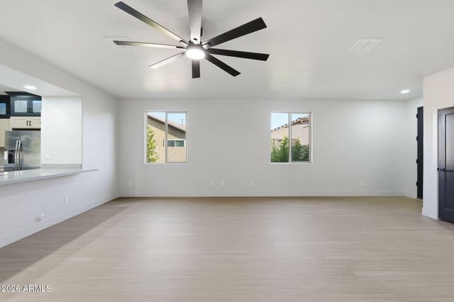 4945 S TWINLEAF Drive, Gilbert, AZ 85298