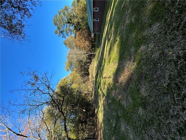 140 Campbell Bridge Road, Seneca, SC 29678