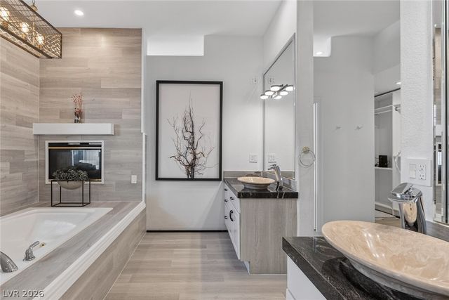 5438 Sierra Brook Court, Las Vegas, NV 89149