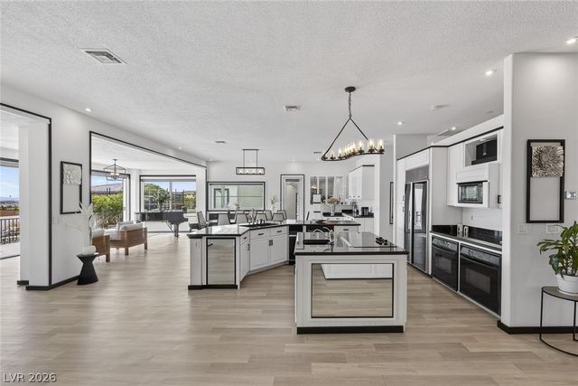 5438 Sierra Brook Court, Las Vegas, NV 89149