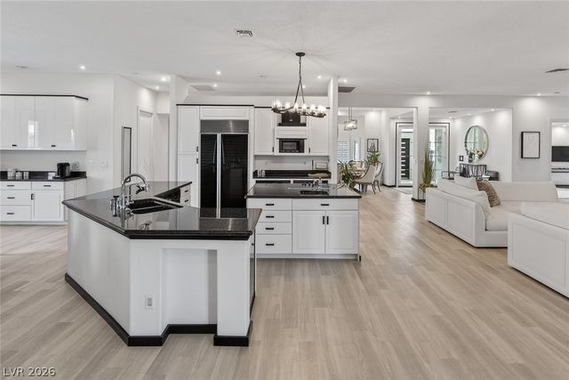 5438 Sierra Brook Court, Las Vegas, NV 89149