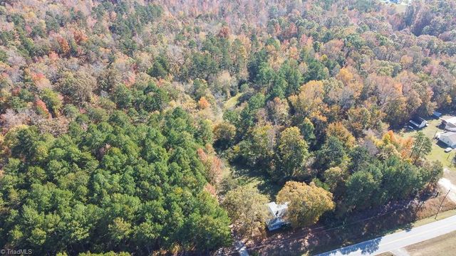 5509,5505,5505zz, 5509zz, DRAKE Road, Greensboro, NC 27406