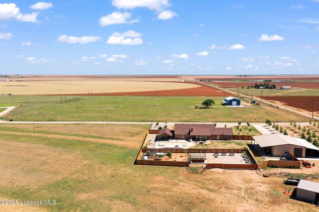 743 Co Rd M, Tahoka, TX 79373