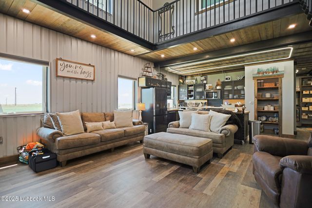 743 Co Rd M, Tahoka, TX 79373