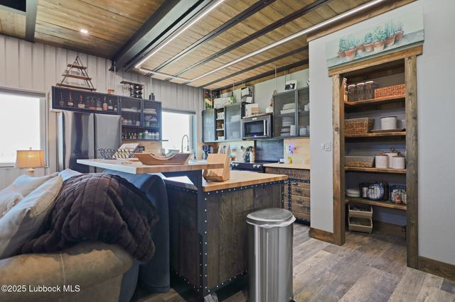 743 Co Rd M, Tahoka, TX 79373