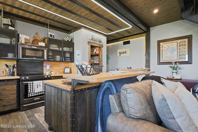 743 Co Rd M, Tahoka, TX 79373