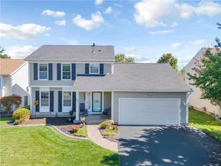 82 Constance Way West, Greece, NY 14612