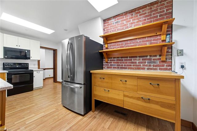 4932 John Tyler HWY, Williamsburg, VA 23188