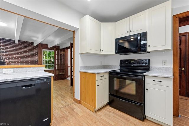 4932 John Tyler HWY, Williamsburg, VA 23188