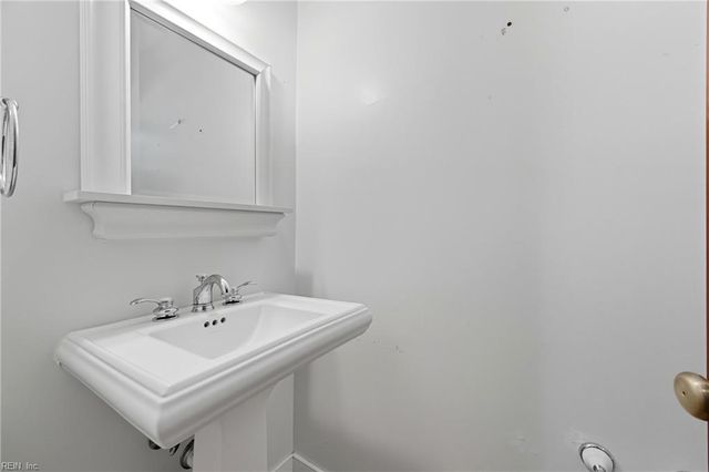 4932 John Tyler HWY, Williamsburg, VA 23188