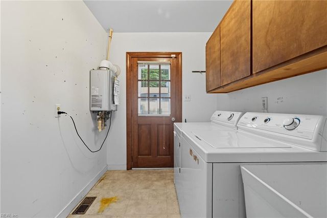4932 John Tyler HWY, Williamsburg, VA 23188