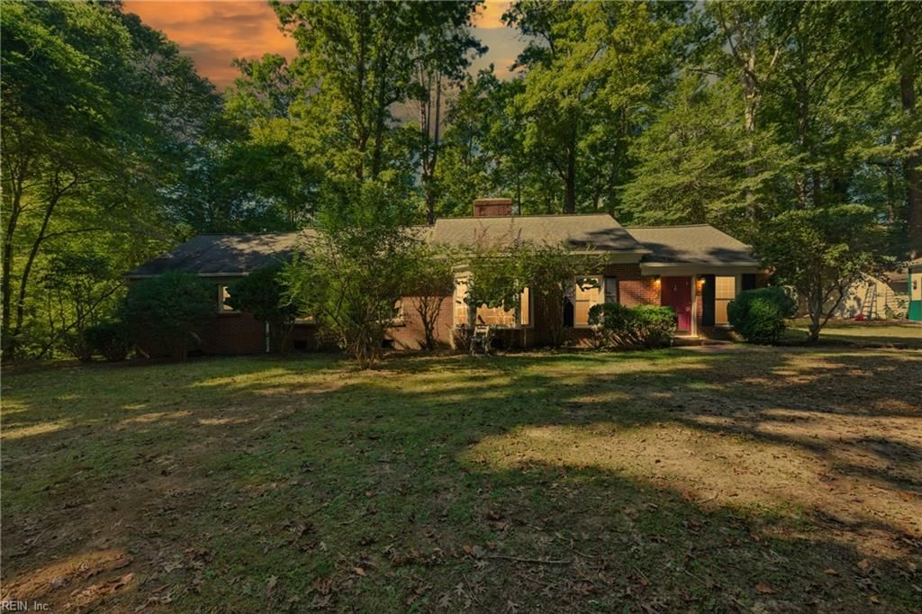 4932 John Tyler HWY, Williamsburg, VA 23188