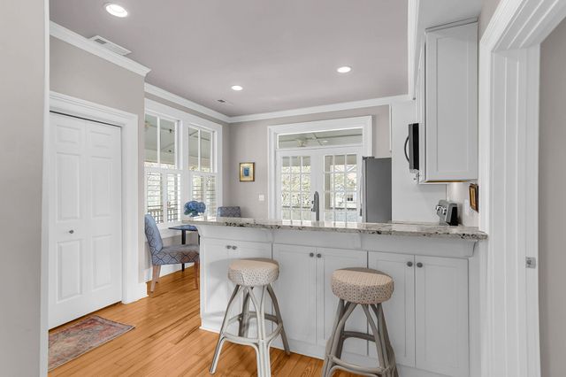 180 Broad Street D, Charleston, SC 29401