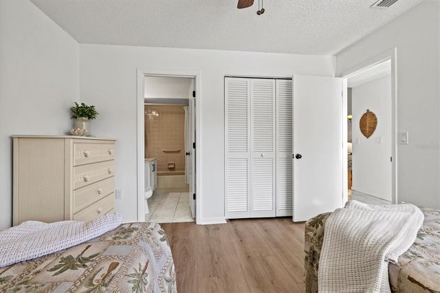 5354 MYRTLE WOOD 50, Sarasota, FL 34235