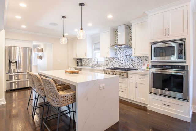 23 Locust Lane, Stamford, CT 06905