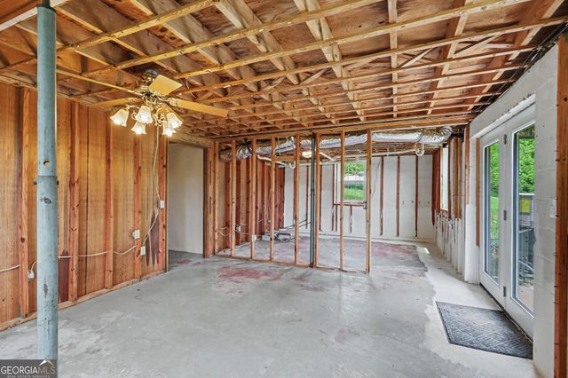 255 Burnt School House Road, Hayesville, NC 28904