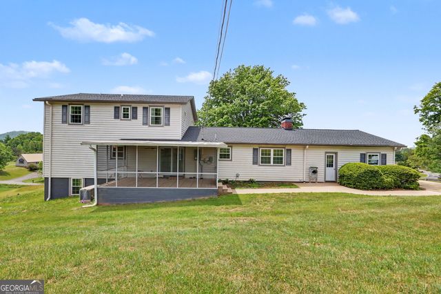 255 Burnt School House Road, Hayesville, NC 28904