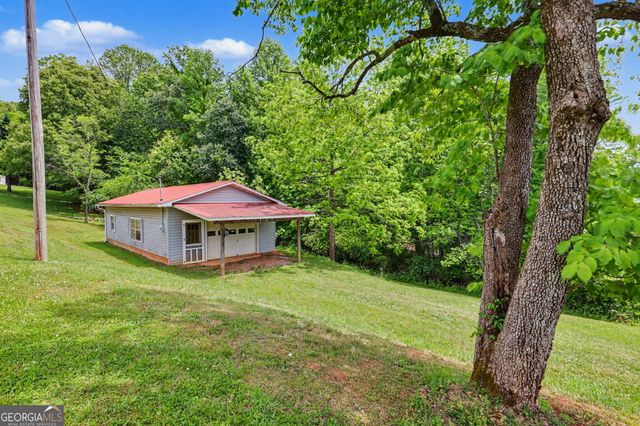 255 Burnt School House Road, Hayesville, NC 28904