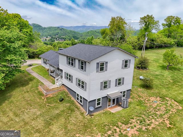 255 Burnt School House Road, Hayesville, NC 28904