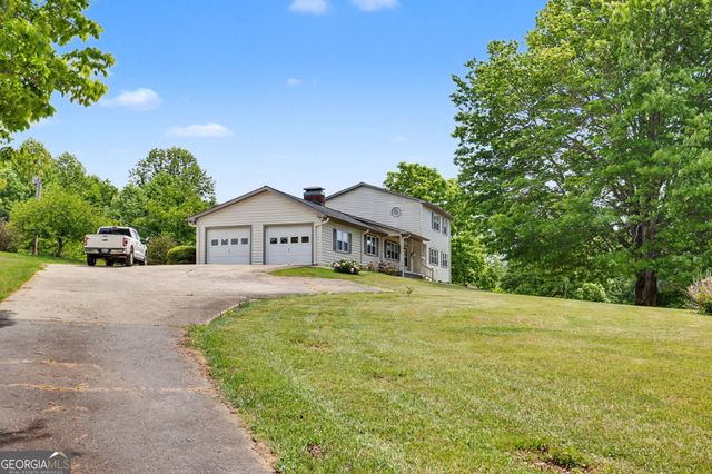 255 Burnt School House Road, Hayesville, NC 28904