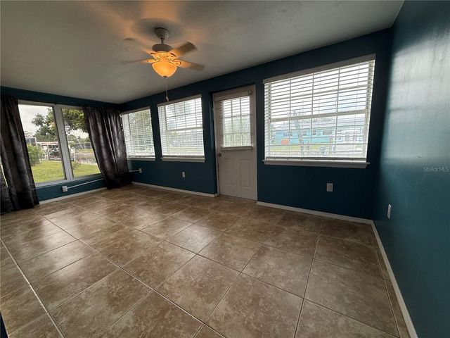 4339 S BAY CIRCLE, North Fort Myers, FL 33903