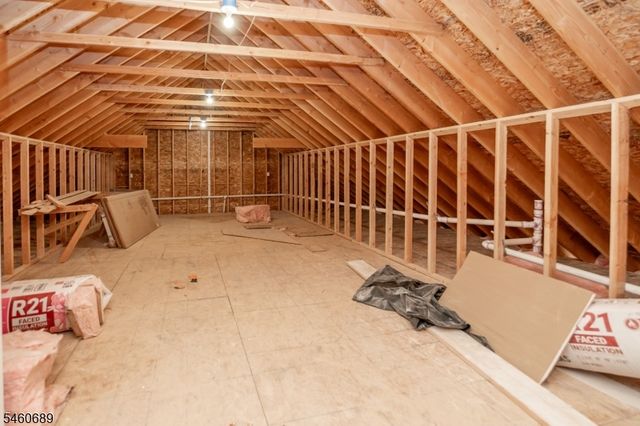 81 Belview Rd, Lopatcong Twp., NJ 08865